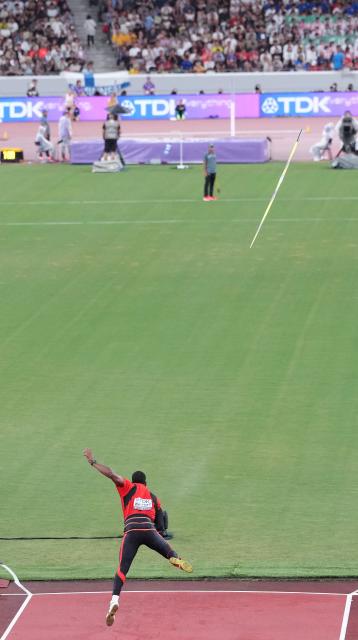 (250919) -- TOKYO, Sept. 19, 2025 (Xinhua) -- Keshorn Walcott of Trinidad and Tobago competes during the men's javelin throw final at the 2025 World Athletics Championships in Tokyo, Japan, Sept. 18, 2025. (Xinhua/Ju Huanzong)