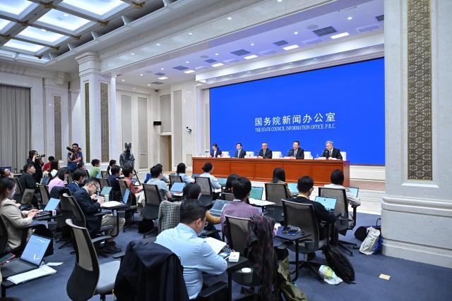 (250919) -- BEIJING, Sept. 19, 2025 (Xinhua) -- The State Council Information Office (SCIO) holds a press conference to release the white paper titled "CPC Guidelines for Governing Xinjiang in the New Era: Practice and Achievements" in Beijing, capital of China, Sept. 19, 2025. (Xinhua/Li Xin)