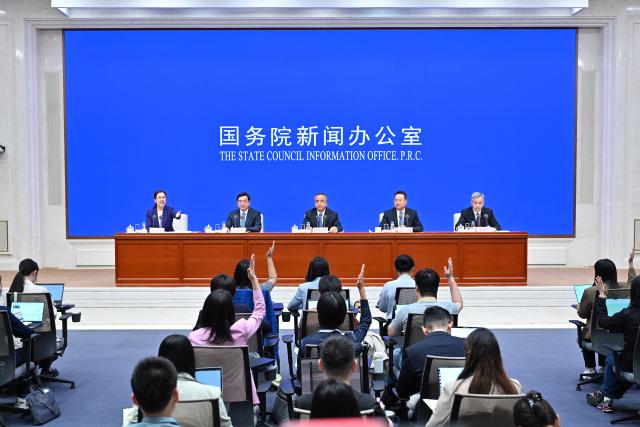 (250919) -- BEIJING, Sept. 19, 2025 (Xinhua) -- The State Council Information Office (SCIO) holds a press conference to release the white paper titled "CPC Guidelines for Governing Xinjiang in the New Era: Practice and Achievements" in Beijing, capital of China, Sept. 19, 2025. (Xinhua/Li Xin)