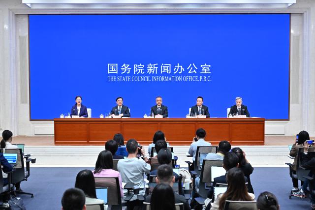 (250919) -- BEIJING, Sept. 19, 2025 (Xinhua) -- The State Council Information Office (SCIO) holds a press conference to release the white paper titled "CPC Guidelines for Governing Xinjiang in the New Era: Practice and Achievements" in Beijing, capital of China, Sept. 19, 2025. (Xinhua/Li Xin)