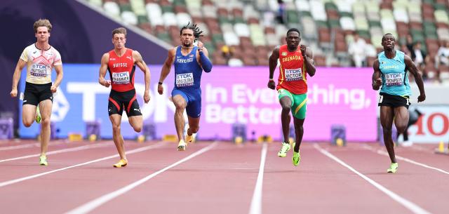 (250920) -- TOKYO, Sept. 20, 2025 (Xinhua) -- Jente Hauttekeete of Belgium, Simon Ehammer of Switzerland, Ayden Owens-Delerme of Puerto Rico, Lindon Victor of Grenada and Kendrick Thompson of Bahamas (from L to R) compete during the men's decathlon 100m at the 2025 World Athletics Championships in Tokyo, Japan, Sept. 20, 2025. (Xinhua/Jia Haocheng)