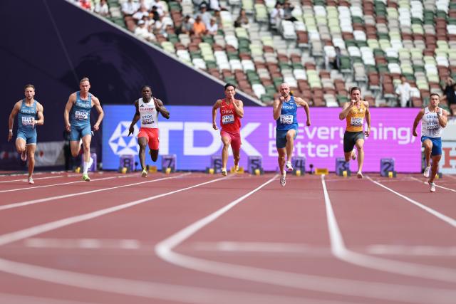 (250920) -- TOKYO, Sept. 20, 2025 (Xinhua) -- Johannes Erm (2nd L) of Estonia, Makenson Gletty (3rd L) of France, Karel Tilga (3rd R) of Estonia and Fei Xiang (C) of China compete during the men's decathlon 100m at the 2025 World Athletics Championships in Tokyo, Japan, Sept. 20, 2025. (Xinhua/Jia Haocheng)