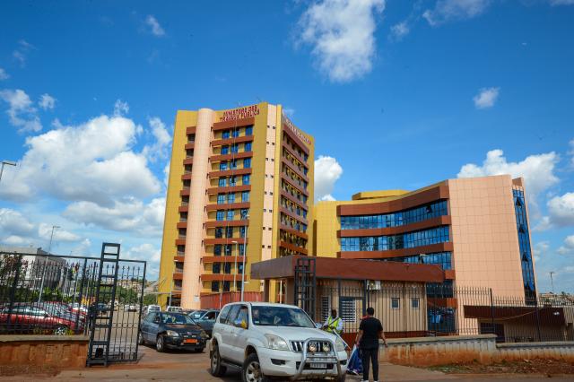 (250930) -- YAOUNDE, Sept. 30, 2025 (Xinhua) -- Photo taken on Sept. 29, 2025, shows a view of the new headquarters building of the Ministry of Public Works, in Yaounde, Cameroon. Cameroonian Prime Minister Joseph Dion Ngute on Tuesday inaugurated the headquarters building of the Ministry of Public Works, built by Sinohydro Corporation Limited, a Chinese engineering and construction company. (Xinhua/Kepseu)