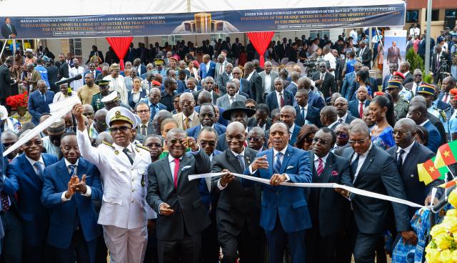 (250930) -- YAOUNDE, Sept. 30, 2025 (Xinhua) -- Photo taken on Sept. 30, 2025, shows Cameroonian Prime Minister Joseph Dion Ngute (4th L, Front) together with government officials and guests attending the inauguration ceremony of the new headquarters building of the Ministry of Public Works, in Yaounde, Cameroon. Cameroonian Prime Minister Joseph Dion Ngute on Tuesday inaugurated the headquarters building of the Ministry of Public Works, built by Sinohydro Corporation Limited, a Chinese engineering and construction company. (Xinhua/Kepseu)