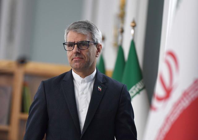 (251006) -- TEHRAN, Oct. 6, 2025 (Xinhua) -- Iranian Foreign Ministry spokesman Esmaeil Baghaei attends a weekly press conference in Tehran, Iran, on Oct. 6, 2025. Iran has no plans to hold talks with France, Britain and Germany following their move to trigger the "snapback" mechanism to reimpose UN sanctions, Baghaei said on Monday. (Xinhua/Sha Dati)