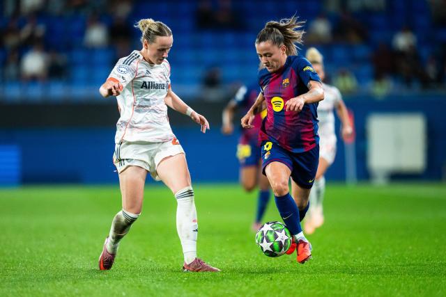 (251008) -- BARCELONA, Oct. 8, 2025 (Xinhua) -- Claudia Pina (R) of Barcelona vies with Franziska Kett of Bayern Munich during the league phase match between FC Barcelona and Bayern Munich at the UEFA Women's Champions League in Barcelona, Spain, Oct. 7, 2025. (Photo by Joan Gosa/Xinhua)