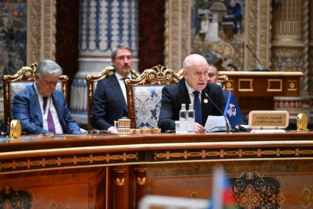 (251010) -- DUSHANBE, Oct. 10, 2025 (Xinhua) -- Commonwealth of Independent States (CIS) Secretary-General Sergey Lebedev (R) attends a meeting of the Council of Heads of State of the CIS in Dushanbe, Tajikistan, on Oct. 10, 2025. A meeting of the Council of Heads of State of the CIS was held here Friday to review security and military cooperation, said the press service of the CIS Executive Committee. (Xinhua/Li Renzi)