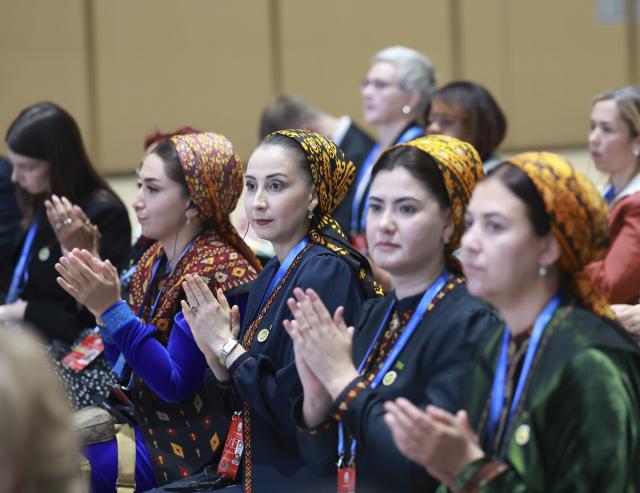 (251013) -- BEIJING, Oct. 13, 2025 (Xinhua) -- Participants applaud at the opening ceremony of the Global Leaders' Meeting on Women in Beijing, capital of China, Oct. 13, 2025. The Global Leaders' Meeting on Women was held in Beijing on Monday. (Xinhua/Ding Haitao)