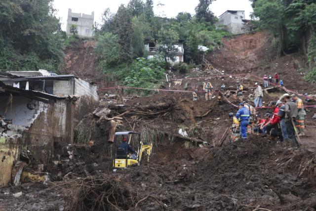 (251013) -- HUAUCHINANGO(MEXICO), Oct. 13, 2025 (Xinhua) -- Photo taken on Oct. 13, 2025 shows a landslide caused by the heavy rain in Huauchinango, Puebla state, Mexico. At least 64 people have died and dozens remain missing after days of torrential rains and flooding that hit central and eastern Mexico last week, authorities said Monday. (Photo by Francisco Canedo/Xinhua)
