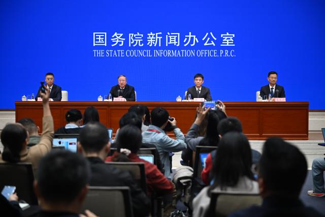 (251014) -- BEIJING, Oct. 14, 2025 (Xinhua) -- Liu Huanxin, a member of the Communist Party of China Leadership Group of the National Development and Reform Commission and head of the National Food and Strategic Reserves Administration, attends a press conference held by the State Council Information Office (SCIO) on grain circulation reform and development during the 14th Five-Year Plan period (2021-2025) in Beijing, capital of China, Oct. 14, 2025. (Xinhua/Chen Yehua)