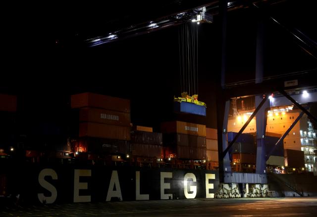 (251014) -- FELIXSTOWE, Oct. 14, 2025 (Xinhua) -- "Istanbul Bridge," the first vessel on the China-Europe Arctic container express route, unloads cargo at Port of Felixstowe in Britain, Oct. 13, 2025. After a 20-day voyage, the first vessel on the China-Europe Arctic container express route arrived Monday night at the Port of Felixstowe in east England.
   The route offers a clear time advantage versus roughly 25 days by the China-Europe Railway Express, about 40 days via the Suez Canal and some 50 days around the Cape of Good Hope.
   Named "Istanbul Bridge," the container ship departed from the Ningbo-Zhoushan Port in east China, carrying about 4,000 twenty-foot equivalent units (TEUs) of cargo. It will discharge its load at ports in Britain, Germany, Poland and the Netherlands. (Xinhua/Li Ying)