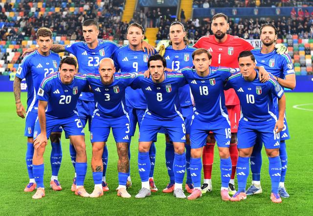 (251015) -- UDINE, Oct. 15, 2025 (Xinhua) -- Players of Italy pose for group photos before the FIFA World Cup 2026 European Qualifiers Group I match between Italy and Israel in Udine, Italy, Oct. 14, 2025. (Photo by Diego Petrussi/Xinhua)