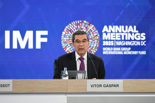 (251015) -- WASHINGTON, Oct. 15, 2025 (Xinhua) -- Vitor Gaspar, outgoing director of the IMF's fiscal affairs department, speaks at a press briefing on Fiscal Monitor in Washington, D.C., the United States, Oct. 15, 2025. The fiscal chief of the International Monetary Fund (IMF) said it is more important for governments to "deliver value for money" than simply to spend more, noting that spending efficiency is an "extremely important element" in public finances.
   "The benefits, the growth dividends are particularly strong when spending is efficient, when spending efficiency improves," Vitor Gaspar told Xinhua in a recent interview. (Xinhua/Li Rui)