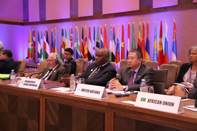 (251016) -- KAMPALA, Oct. 16, 2025 (Xinhua) -- Delegates attend a ministerial meeting of the Coordinating Bureau of the Non-Aligned Movement (NAM) in Kampala, Uganda, Oct. 15, 2025. Foreign ministers from member states of the Non-Aligned Movement (NAM) on Wednesday opened a two-day meeting in Uganda's capital Kampala, renewing calls for multilateralism amid rising geopolitical tensions.
TO GO WITH "NAM ministers renew call for multilateralism at Uganda meeting" (Photo by Ronald Ssekandi/Xinhua)