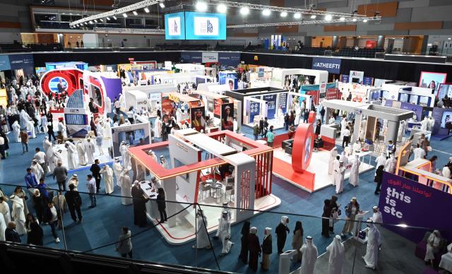 (251016) -- HAWALLI GOVERNORATE(KUWAIT), Oct. 16, 2025 (Xinhua) -- People visit the Watheefti career fair in Hawalli Governorate, Kuwait, Oct.16, 2025. The Watheefti career fair launched in Kuwait on Thursday with the participation of more than 80 entities from the public and private sectors. The job fair which lasts until Oct. 18 aims to provide job opportunities and provide a direct communication opportunity for Kuwaiti youth and job seekers. (Photo by Asad/Xinhua)