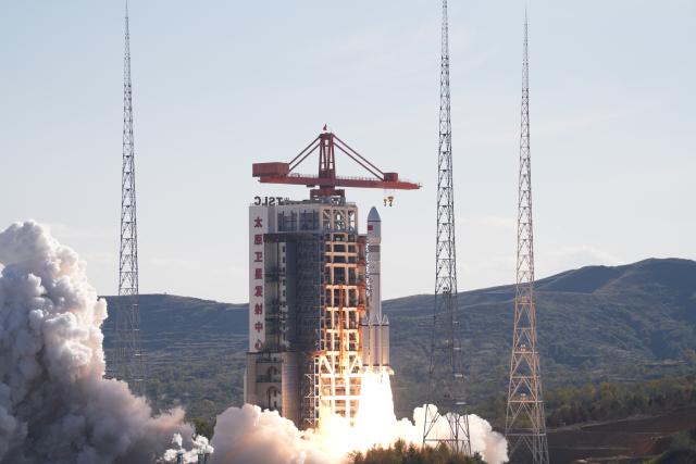 (251017) -- TAIYUAN, Oct. 17, 2025 (Xinhua) -- A modified Long March-6 carrier rocket carrying a new satellite group blasts off from the Taiyuan Satellite Launch Center in north China's Shanxi Province on Oct. 17, 2025. The satellite group, which will constitute the Spacesail Constellation -- a commercial Chinese low-orbit satellite network, was launched at 3:08 p.m. (Beijing Time) and entered its preset orbit successfully. (Photo by Wang Yapeng/Xinhua)