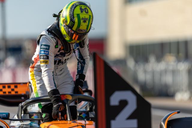 (251018) -- AUSTIN, Oct. 18, 2025 (Xinhua) -- McLaren's British driver Lando Norris climbs out of the car after the Qualifying for the Sprint race of the Formula One United States Grand Prix, in Austin, Texas, the United States, Oct. 17, 2025. (Photo by Song Haiyuan/Xinhua)