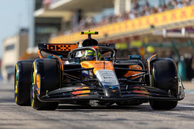 (251018) -- AUSTIN, Oct. 18, 2025 (Xinhua) -- McLaren's British driver Lando Norris competes during the Qualifying for the Sprint race of the Formula One United States Grand Prix, in Austin, Texas, the United States, Oct. 17, 2025. (Photo by Song Haiyuan/Xinhua)