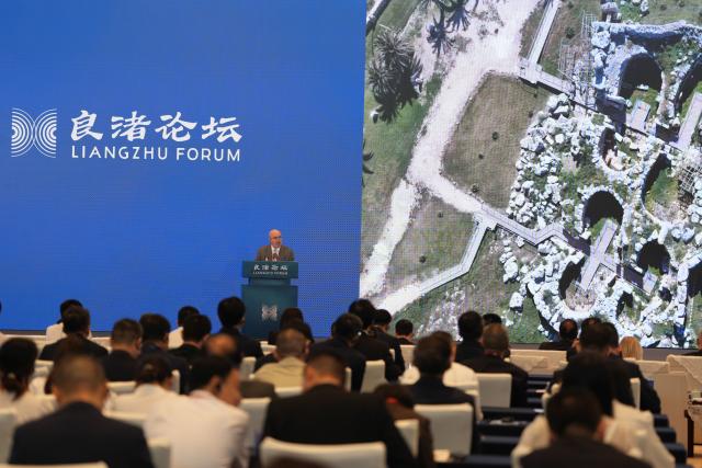 (251018) -- HANGZHOU, Oct. 18, 2025 (Xinhua) -- Heritage Malta Chairman Mario Cutajar delivers a keynote speech during the third Liangzhu Forum in Hangzhou, east China's Zhejiang Province, Oct. 18, 2025. Themed on "Revitalization of Civilization: Cultural Heritage and Human Culture Diversity," the third Liangzhu Forum opened here on Saturday. (Xinhua/Huang Zongzhi)