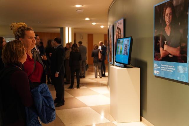(251021) -- UNITED NATIONS, Oct. 21, 2025 (Xinhua) -- People visit a global exhibition titled "Shared Lives, Shared Future" at the United Nations (UN) headquarters in New York, Oct. 20, 2025. A global exhibition titled "Shared Lives, Shared Future" was launched Monday at the United Nations (UN) headquarters in New York to mark the United Nations' 80th anniversary.
  The exhibition features more than 200 stories from 193 countries, highlighting how the world's most crucial international organization impacts people's lives often in "invisible" ways. (Xinhua/Zhang Fengguo)