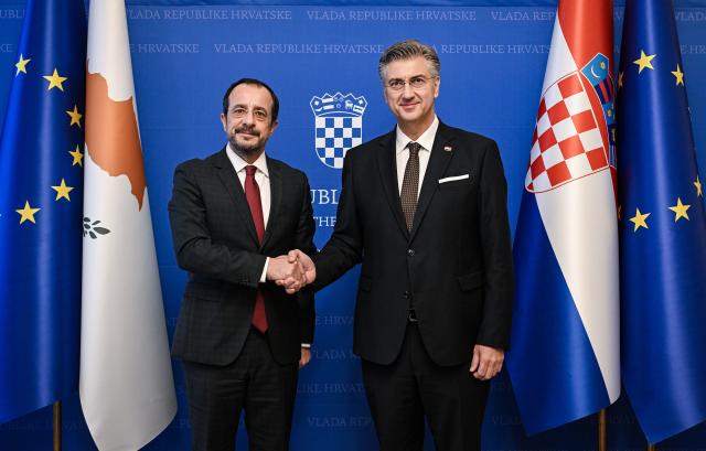 (251022) -- ZAGREB, Oct. 22, 2025 (Xinhua) -- Croatian Prime Minister Andrej Plenkovic (R) meets with visiting Cypriot President Nikos Christodoulides in Zagreb, Croatia, Oct. 21, 2025. (Josip Regovic/PIXSELL via Xinhua)