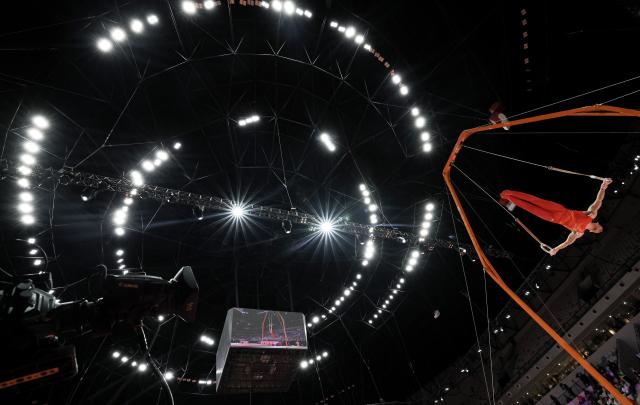 (251022) -- JAKARTA, Oct. 22, 2025 (Xinhua) -- Zhang Boheng of China competes during the Rings of Men's All-Round Final at the 53rd FIG Artistic Gymnastics World Championships in Jakarta, Indonesia, on Oct. 22, 2025. (Xinhua/Bai Xuefei)