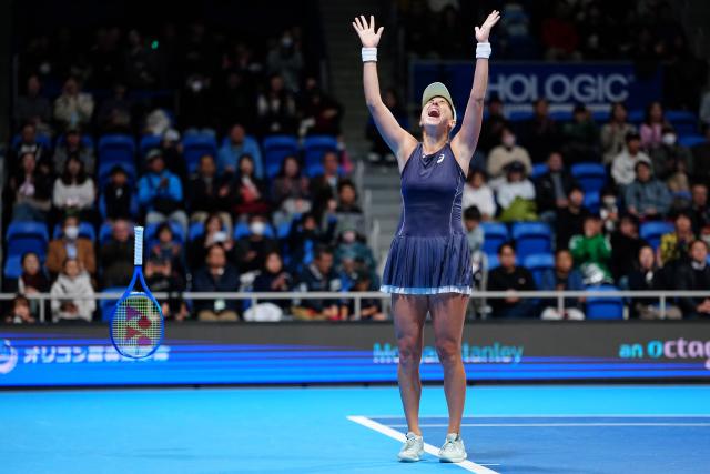 (251026) -- TOKYO, Oct. 26, 2025 (Xinhua) -- Belinda Bencic of Switzerland celebrates victory after winning the women's singles final match between Belinda Bencic of Switzerland and Linda Noskova of the Czech Republic at the Pan Pacific Open tennis tournament in Tokyo, Japan, on Oct. 26, 2025. (Xinhua/Jia Haocheng)