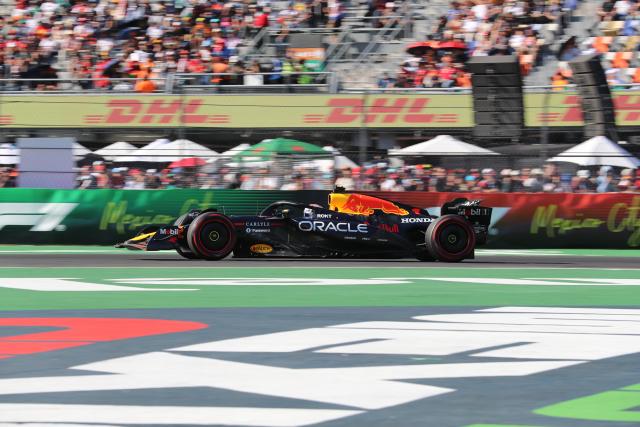 (251027) -- MEXICO CITY, Oct. 27, 2025 (Xinhua) -- Red Bull's Dutch driver Max Verstappen competes during the Formula One Mexico Grand Prix at the Hermanos Rodriguez Circuit in Mexico City, Mexico, Oct. 26, 2025. (Xinhua/Li Mengxin)