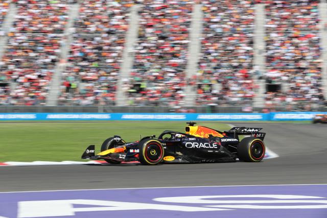 (251027) -- MEXICO CITY, Oct. 27, 2025 (Xinhua) -- Red Bull's Dutch driver Max Verstappen competes during the Formula One Mexico Grand Prix at the Hermanos Rodriguez Circuit in Mexico City, Mexico, Oct. 26, 2025. (Xinhua/Li Mengxin)
