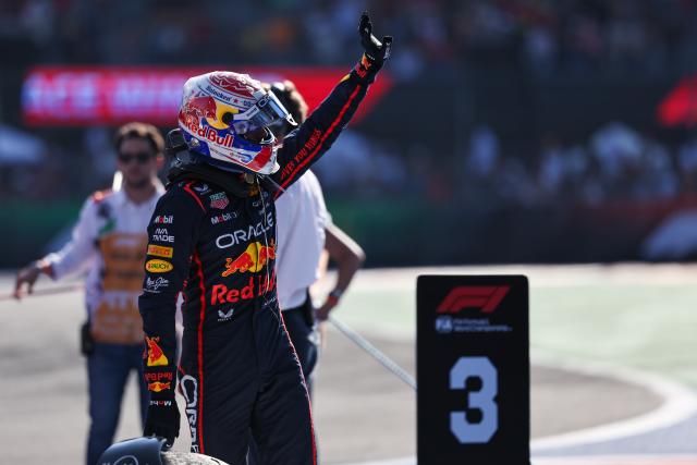 (251027) -- MEXICO CITY, Oct. 27, 2025 (Xinhua) -- Red Bull's Dutch driver Max Verstappen greets spectators after the Formula One Mexico Grand Prix at the Hermanos Rodriguez Circuit in Mexico City, Mexico, Oct. 26, 2025. (Photo by Song Haiyuan/Xinhua)