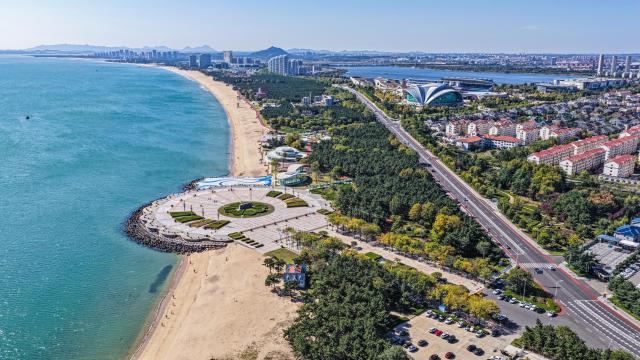 (251027) -- JINAN, Oct. 27, 2025 (Xinhua) -- A drone photo taken on Oct. 23, 2025 shows a view of Sanggou Bay in Weihai, east China's Shandong Province. In recent years, Shandong Province has launched initiatives to build beautiful bays through nearshore pollution control, marine ecosystem protection, and coastal environment improvement.
  The overall quality of the marine ecology here has continued to improve, and six bays across the province have been recognized as outstanding examples of "beautiful bays" by the Ministry of Ecology and Environment. (Photo by Li Xinjun/Xinhua)