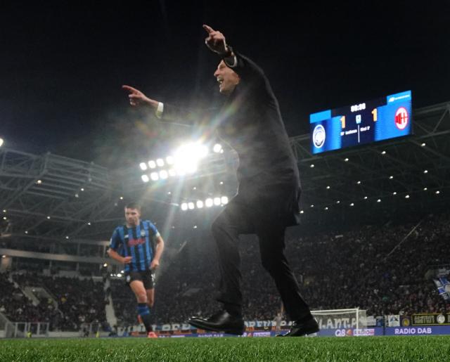 (251029) -- BERGAMO, Oct. 29, 2025 (Xinhua) -- AC Milan's head coach Massimiliano Allegri reacts during a Serie A football match between Atalanta and AC Milan in Bergamo, Italy, Oct. 28, 2025. (Photo by Alberto Lingria/Xinhua)