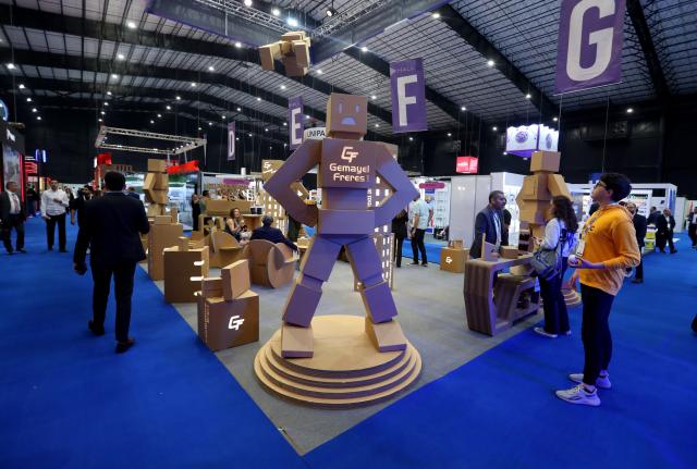 (251030) -- BEIRUT, Oct. 30, 2025 (Xinhua) -- This photo taken on Oct. 29, 2025 shows people visiting the Lebanese Industry Expo 2025 in Beirut, Lebanon. The expo, which takes place in Beirut from Oct. 29 to Nov. 1, aims to bring together leaders, innovators, and stakeholders from across Lebanon's industrial sector to showcase products, exchange ideas, and explore new opportunities. (Xinhua/Bilal Jawich)