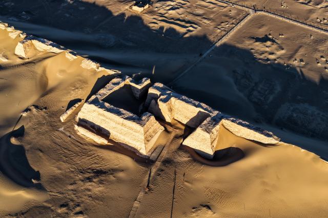 (251030) -- EJINA BANNER, Oct. 30, 2025 (Xinhua) -- An aerial drone photo taken on Oct. 29, 2025 shows a view of the Heicheng ruins in Ejina Banner of Alxa League, north China's Inner Mongolia Autonomous Region. The Heicheng ruins, built in the ninth century, was the largest and best preserved ancient city on the Silk Road. (Xinhua/Lian Zhen)