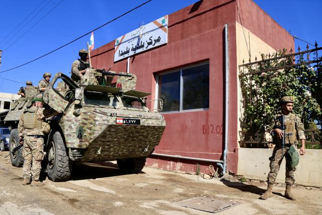 (251030) -- BLIDA, Oct. 30, 2025 (Xinhua) -- This photo taken on Oct. 30, 2025 shows Lebanese army arriving at the border village of Blida, Lebanon, after the withdrawal of the Israeli troops.
  An Israeli force infiltrated the village of Blida at around 1:30 a.m. on Wednesday (2330 GMT Tuesday), advancing more than one km beyond the border.
   According to Lebanon's official National News Agency (NNA), the Israeli troops stormed the Blida municipal building, where municipal employee Ibrahim Salameh was staying overnight. He was shot and killed by the Israeli soldiers, the agency reported. (Photo by Ali Hashisho/ Xinhua)