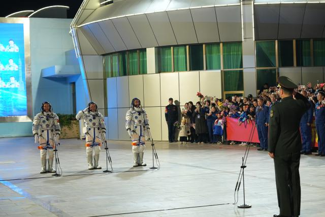 (251031) -- JIUQUAN, Oct. 31, 2025 (Xinhua) -- A send-off ceremony for the three Chinese astronauts of the Shenzhou-21 crewed space mission is held at the Jiuquan Satellite Launch Center in northwest China, Oct. 31, 2025. (Xinhua/Li Minggang)