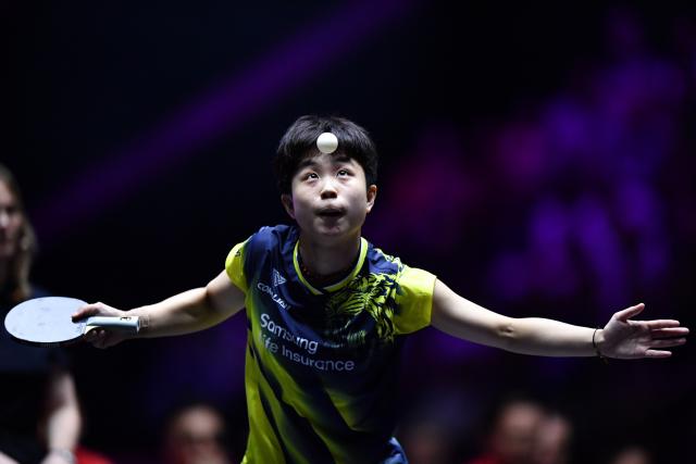 (251102) -- MONTPELLIER, Nov. 2, 2025 (Xinhua) -- Joo Cheonhui of South Korea serves during the women's singles semifinal against Wang Yidi of China at the WTT Champions Montpellier 2025 in Montpellier, France, on Nov. 2, 2025. (Xinhua/Lian Yi)