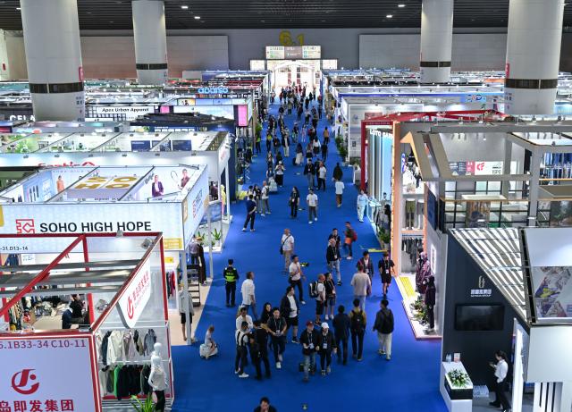 (251104) -- GUANGZHOU, Nov. 4, 2025 (Xinhua) -- This photo taken on Nov. 3, 2025 shows the 138th edition of the China Import and Export Fair in Guangzhou, south China's Guangdong Province. The 138th Canton Fair, known officially as the China Import and Export Fair, came to a close on Tuesday in Guangzhou, the capital city of south China's Guangdong Province, having seen a record number of overseas buyers attend. (Xinhua/Xiao Ennan)