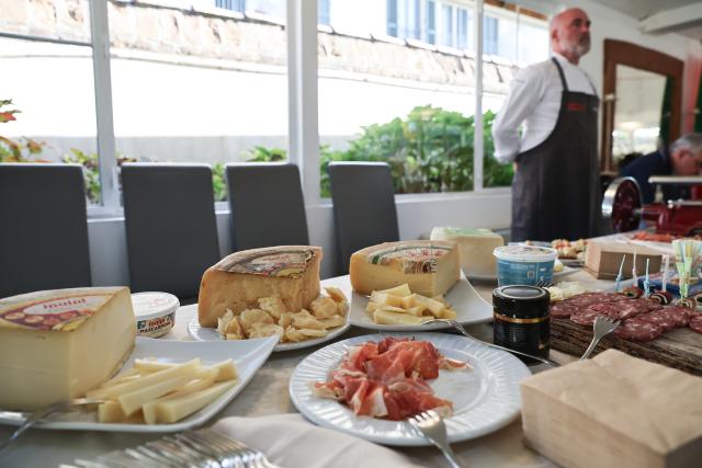 (251104) -- ROME, Nov. 4, 2025 (Xinhua) -- This photo taken on Oct. 30, 2025 shows cuisine made by dairy products of Inalpi in Moretta, Italy. TO GO WITH "Roundup: Italian agri-food firms eye CIIE as gateway to Chinese market" (Xinhua/Li Jing)