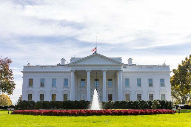 (251104) -- WASHINGTON, Nov. 4, 2025 (Xinhua) -- Photo taken on Nov. 4, 2025 shows the exterior of the White House, in Washington, D.C., the United States. The U.S. Senate on Tuesday again failed to pass a temporary funding bill, marking the 14th unsuccessful attempt, meaning the federal government shutdown is on track to surpass the 35-day record set during the 2018-2019 shutdown and become the longest in U.S. history. (Xinhua/Hu Yousong)