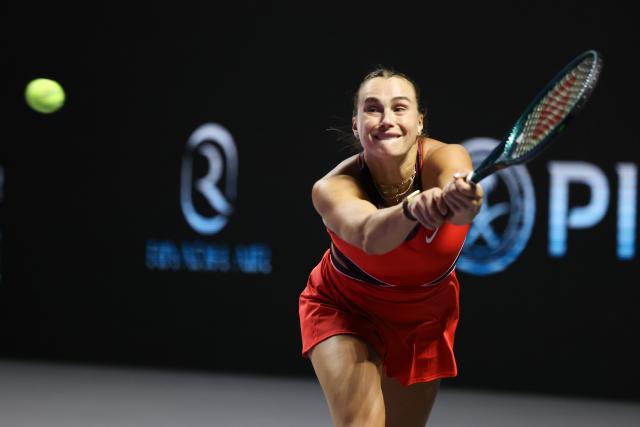 (251105) -- RIYADH, Nov. 5, 2025 (Xinhua) -- Aryna Sabalenka of Belarus returns a ball during the round robin match against Jessica Pegula of the United States at WTA Finals tennis tournament in Riyadh, Saudi Arabia, on Nov. 4, 2025. (Xinhua/Luo Chen)