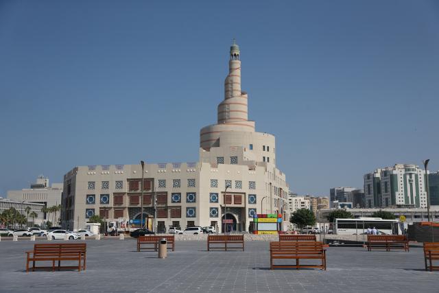 (251106) -- DOHA, Nov. 6, 2025 (Xinhua) -- This photo taken on Nov. 4, 2025 shows a city view in Doha, Qatar. (Xinhua/Shadati)