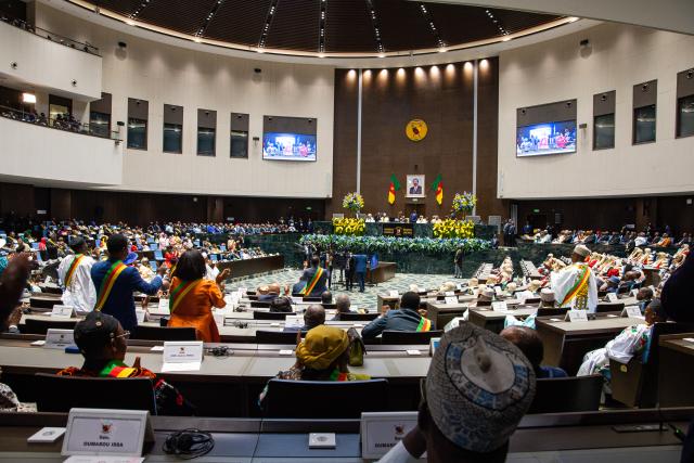 (251106) -- YAOUNDE, Nov. 6, 2025 (Xinhua) -- Photo taken on Nov. 6, 2025, shows the sworn in ceremony of Cameroonian President Paul Biya in Yaounde, capital of Cameroon. Cameroonian President Paul Biya was sworn in on Thursday for a new seven-year term after winning 53.66 percent of the vote in the country's Oct. 12 presidential election. (Xinhua/Kepseu)