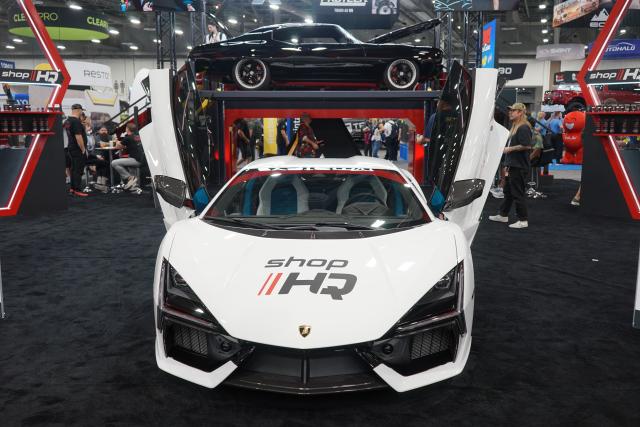 (251106) -- LAS VEGAS, Nov. 6, 2025 (Xinhua) -- Photo taken on Nov. 5, 2025 shows a vehicle on display at the Specialty Equipment Market Association Show 2025 (SEMA) in Las Vegas, Nevada, the United States. The Specialty Equipment Market Association Show 2025, running Tuesday through Friday at the Las Vegas Convention Center, brings together over 2,000 exhibitors and 160,000 participants from 140 countries, according to the organizers. (Photo by Zeng Hui/Xinhua)