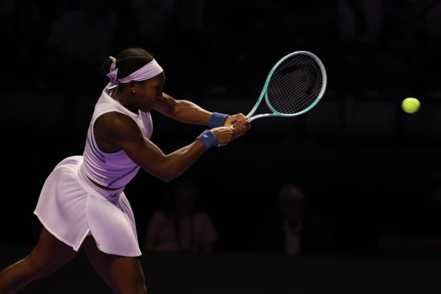 (251107) -- RIYADH, Nov. 7, 2025 (Xinhua) -- Coco Gauff of the United States returns a ball during the round robin match against Aryna Sabalenka of Belarus at WTA Finals tennis tournament in Riyadh, Saudi Arabia, Nov. 6, 2025. (Xinhua/Luo Chen)