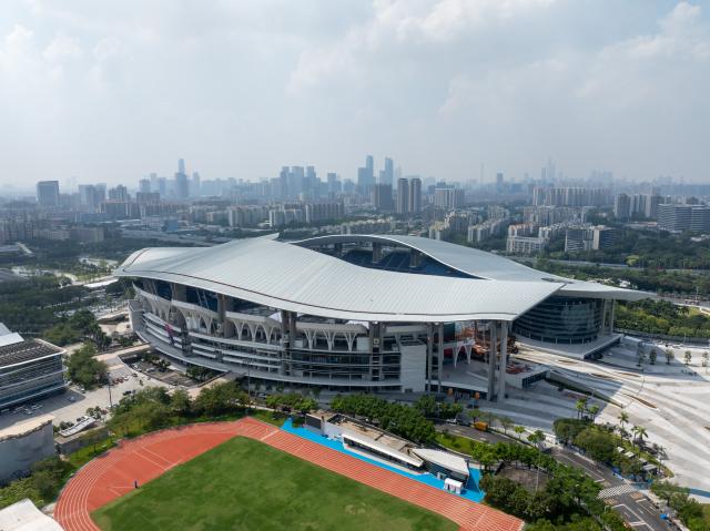 (251108) -- BEIJING, Nov. 8, 2025 (Xinhua) -- This aerial drone photo taken on Oct. 17, 2025 shows the Guangdong Olympic Sports Center in Guangzhou, south China's Guangdong Province. (Xinhua/Mao Siqian)