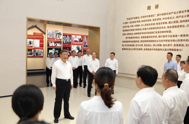 (251108) -- GUANGZHOU, Nov. 8, 2025 (Xinhua) -- Chinese President Xi Jinping, also general secretary of the Communist Party of China Central Committee and chairman of the Central Military Commission, talks with staff members while visiting the Ye Jianying memorial park in Meizhou City, south China's Guangdong Province, Nov. 7, 2025. Xi made an inspection tour in south China's Guangdong Province on Friday and Saturday. (Photo by Xiao Yi/Xinhua)