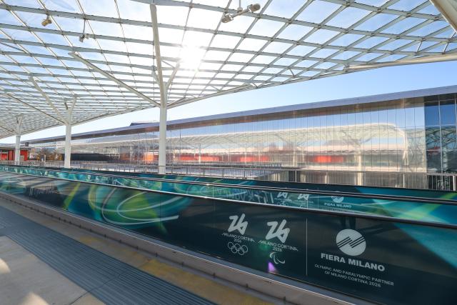 (251109) -- MILAN, Nov. 9, 2025 (Xinhua) -- This photo taken on Nov. 3, 2025 shows the Milano Speed Skating Stadium under renovation at Fiera Milano Rho exhibition center in Milan, Italy. The Milan-Cortina 2026 Olympic Winter Games will open on February 6, 2026 at Milan's San Siro Stadium. (Xinhua/Li Jing)