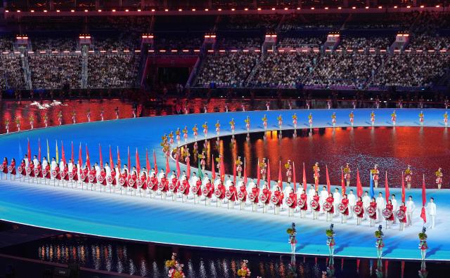 (251109) -- GUANGZHOU, Nov. 9, 2025 (Xinhua) -- Photo taken on Nov. 9, 2025 shows a scene of the opening ceremony of China's 15th National Games in Guangzhou, south China's Guangdong Province. (Xinhua/Lai Xiangdong)