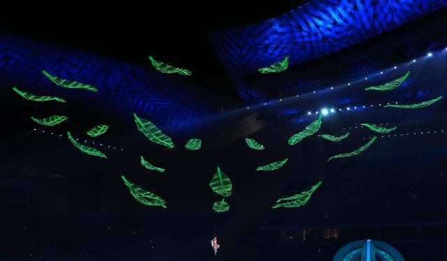 (251109) -- GUANGZHOU, Nov. 9, 2025 (Xinhua) -- An artist performs during the opening ceremony of China's 15th National Games in Guangzhou, south China's Guangdong Province, Nov. 9, 2025. (Xinhua/Wu Lu)